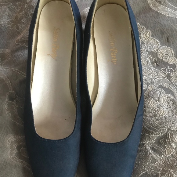 Heels - Picture 3 of 3